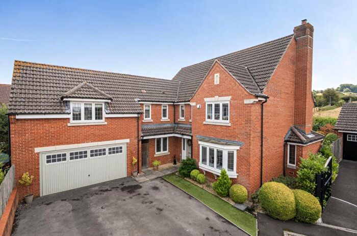 5 Bedroom Detached House For Sale In Watts Corner, Glastonbury, BA6