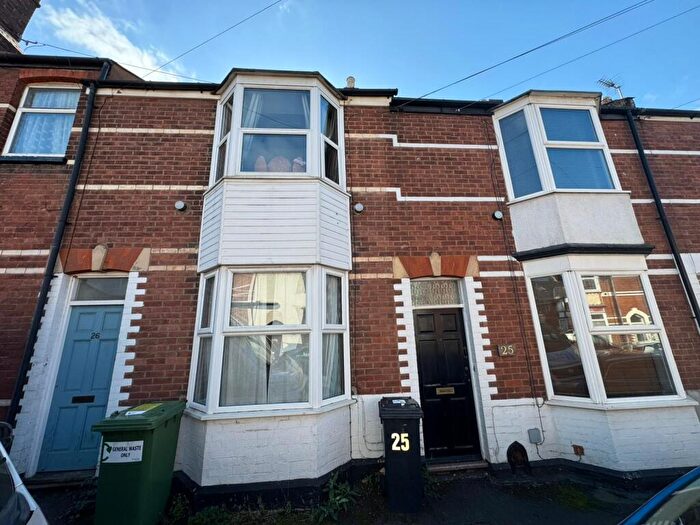 2 Bedroom House To Rent In Mansfield Road, Mount Pleasant, EX4