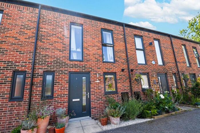 2 Bedroom Terraced House For Sale In Jockey Street, Salford, M6