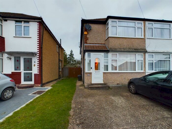 3 Bedroom Semi-Detached House To Rent In Crosier Way, Ruislip, HA4
