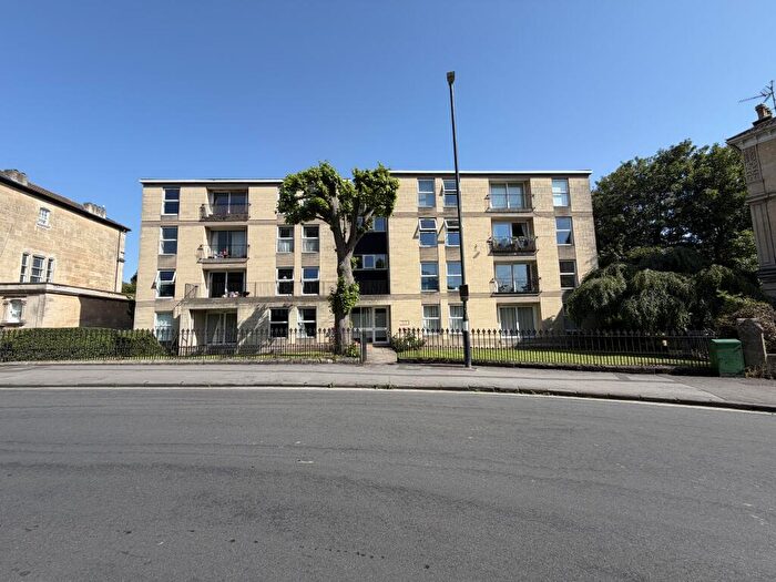 2 Bedroom Apartment To Rent In Merchants Road, Clifton, BS8