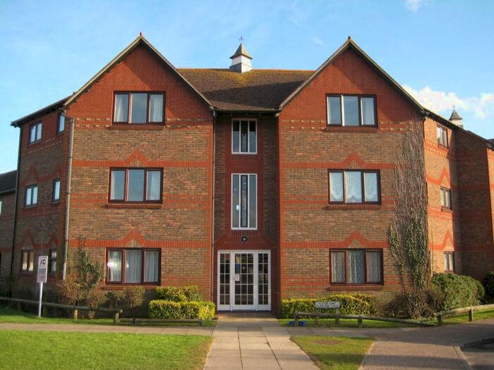 1 Bedroom Flat To Rent In Clifton Court, Cherry Orchard Road, Chichester, PO19