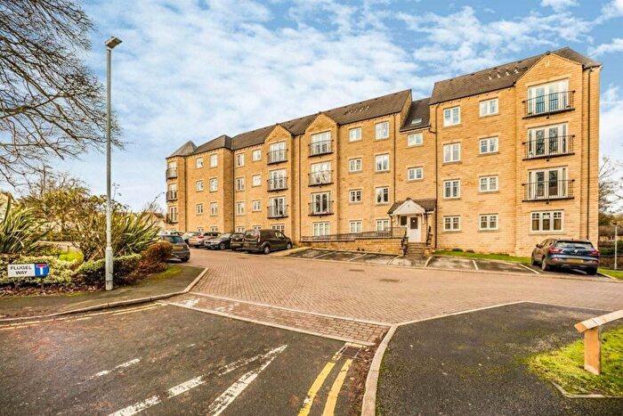 2 Bedroom Apartment For Sale In Flugel Way, Huddersfield, HD3