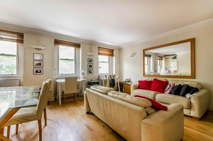 2 Bedroom Flat To Rent In The Strand, Covent Garden, London, WC2R