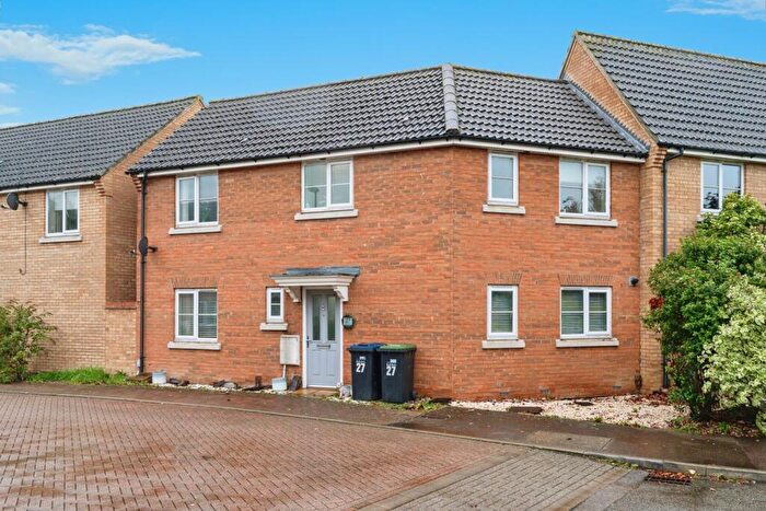 3 Bedroom Semi Detached House For Sale In Bittern Grove, Soham, Ely, Cambridgeshire, CB7