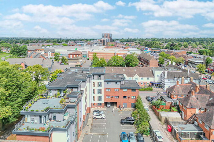 2 Bedroom Apartment For Sale In Richard Lewis Way, Solihull, B90