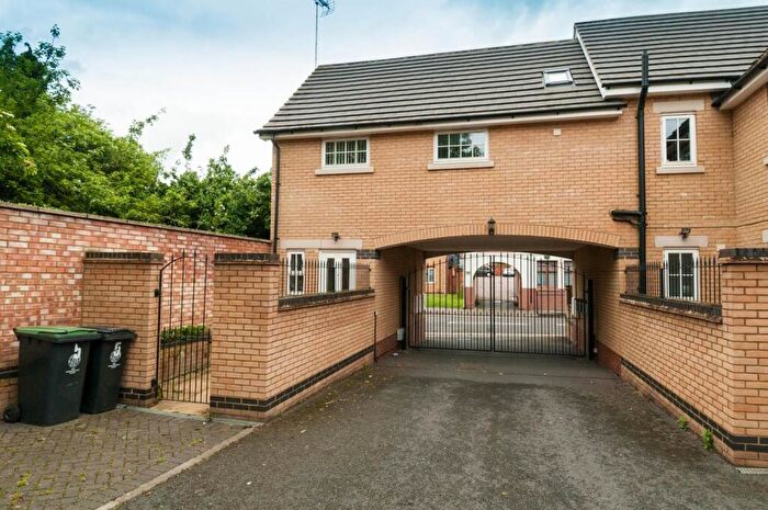 Studio To Rent In The Courtyard, High Street, Higham Ferrers, NN10