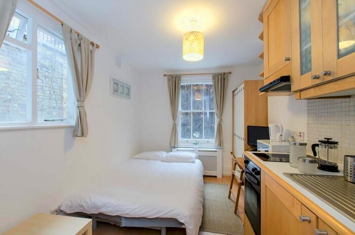 Studio To Rent In Claverton Street, Pimlico, London, SW1V