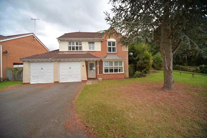 4 Bedroom House For Sale In Greenway, Winshill, Burton Upon Trent, DE15