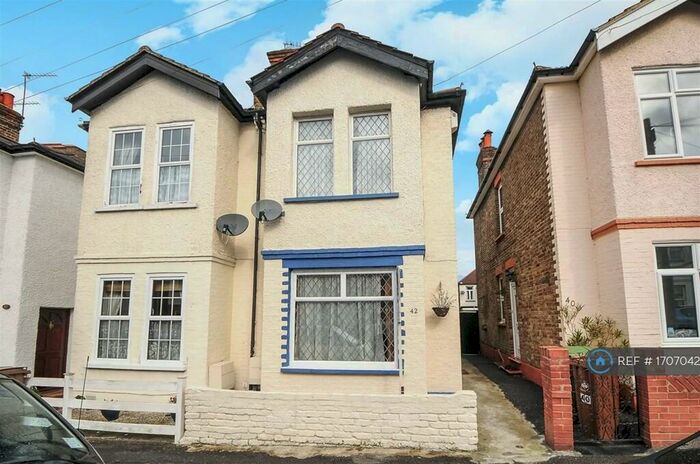 2 Bedroom Semi-Detached House To Rent In Vicarage Road, Sutton, SM1