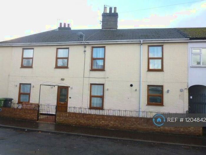 2 Bedroom Terraced House To Rent In Alma Road, Great Yarmouth, NR30