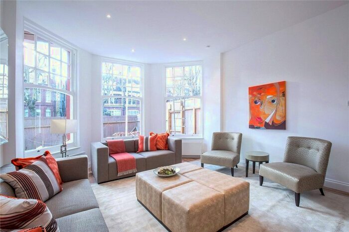 2 Bedroom Flat To Rent In Queens Avenue, London, N10