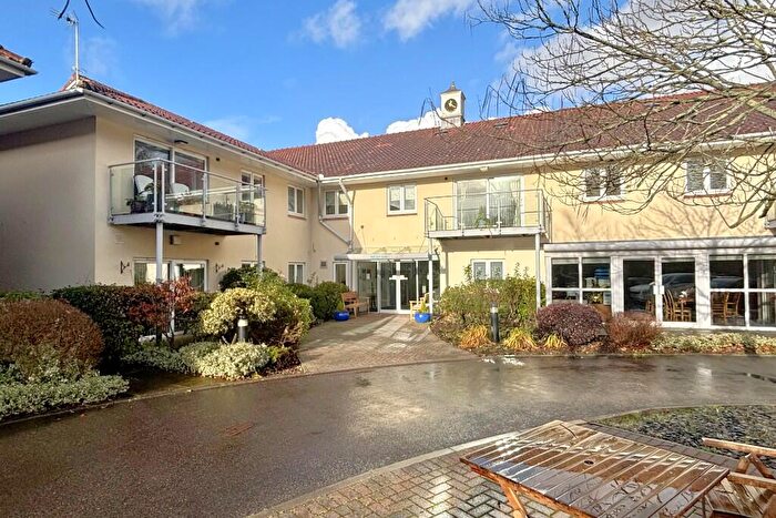 2 Bedroom Apartment For Sale In Shannon Way, Knightwood Park, Chandler's Ford, SO53