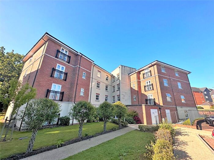 1 Bedroom Apartment To Rent In Honington Mews, Farnborough, Hampshire, GU14