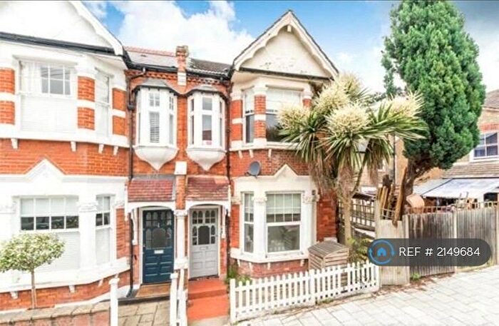 2 Bedroom Flat To Rent In West Dulwich, London, SE27