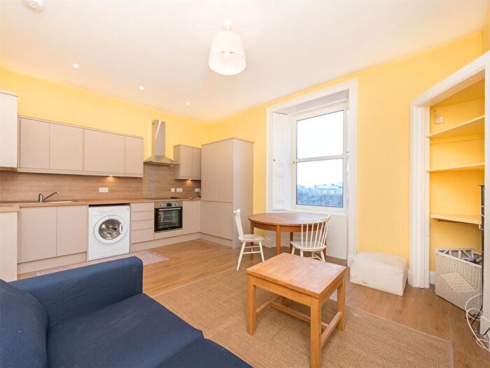 1 Bedroom Flat To Rent In Hawthornvale, Edinburgh, EH6