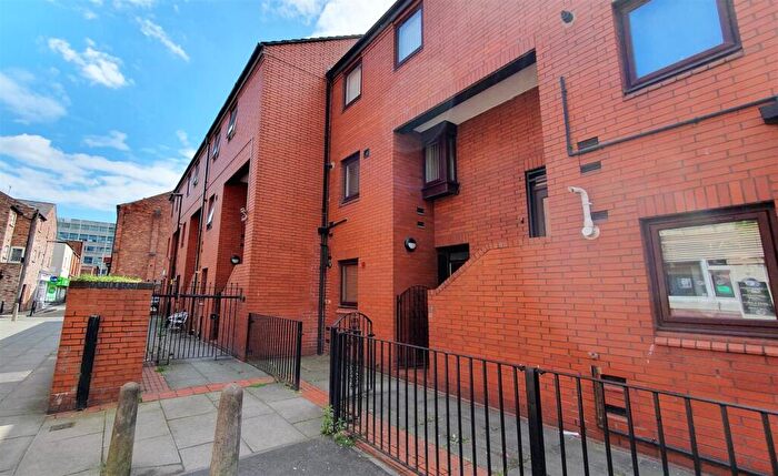 1 Bedroom Apartment To Rent In Brightwell Walk, M4