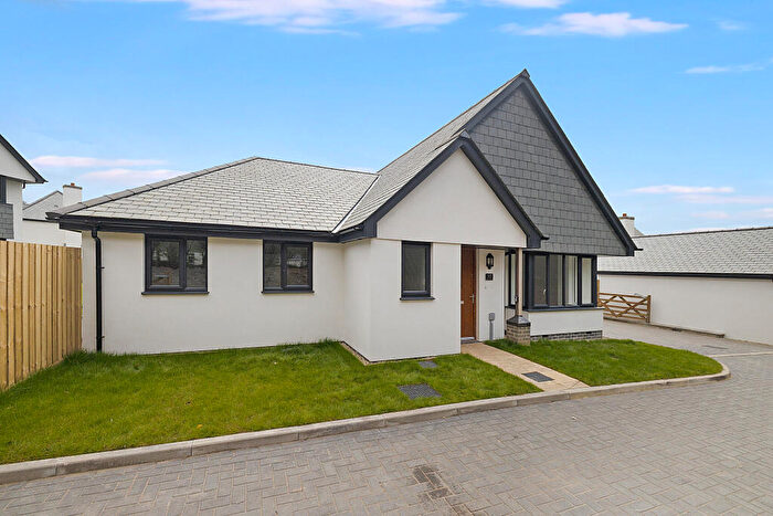 3 Bedroom Detached Bungalow For Sale In Jubilee Drive, Crapstone, Devon, PL20