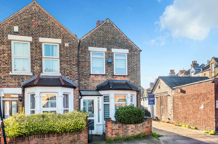 2 Bedroom End Of Terrace House To Rent In Reventlow Road, London, SE9