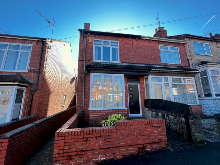 2 Bedroom End Of Terrace House To Rent In Scarcliffe Street, Mansfield, NG18