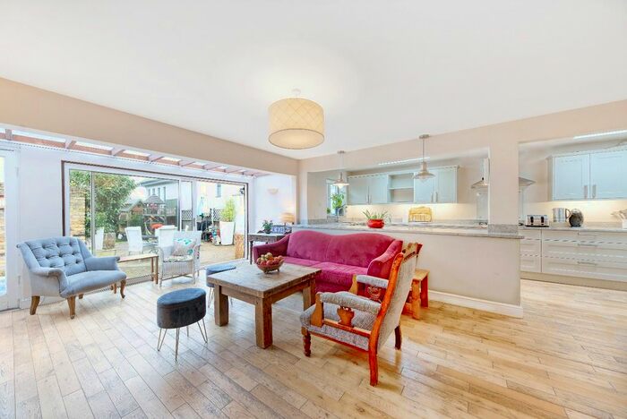 4 Bedroom Detached Bungalow To Rent In Sandhills Meadow, Shepperton, TW17