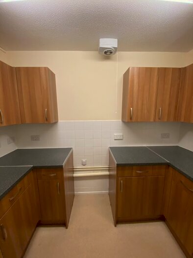 1 Bedroom Ground Flat To Rent In Maple Court, Nottingham, Nottinghamshire, NG16