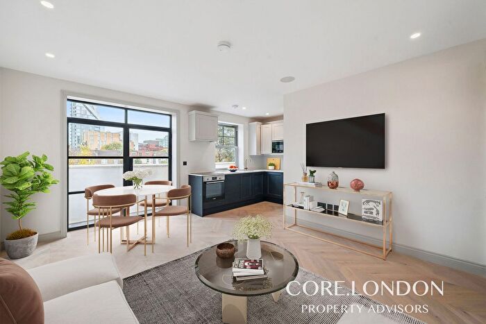 2 Bedroom Flat For Sale In Gordon Road, London, W5