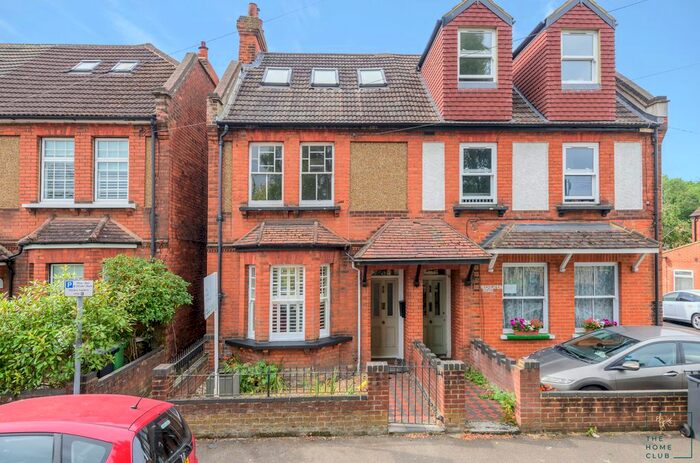 6 Bedroom Semi-Detached House To Rent In Recreation Road, Guildford, GU1