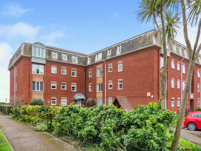 1 Bedroom Flat For Sale In North Road, Minehead TA24