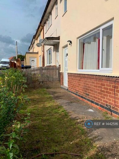2 Bedroom End Of Terrace House To Rent In Hastings Road, Northampton, NN2