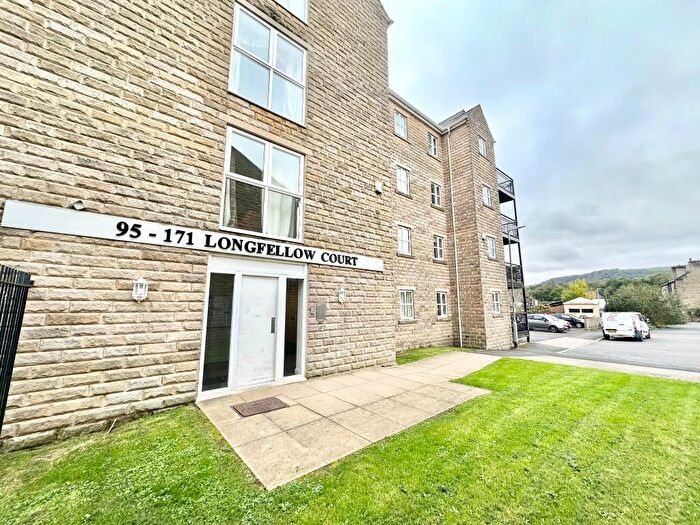 2 Bedroom Flat For Sale In Longfellow Court, Mytholmroyd, HX7
