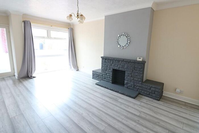 2 Bedroom Semi-Detached Bungalow For Sale In The Grove, Market Deeping, PE6