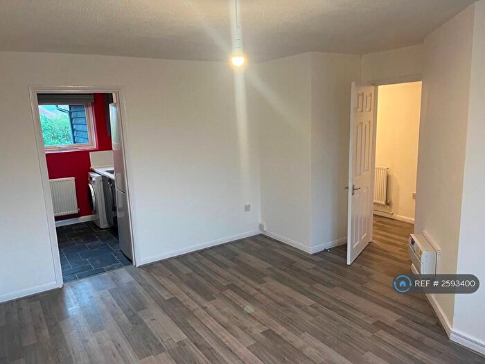 1 Bedroom Flat To Rent In St. Albans Road, Hersden, Canterbury, CT3