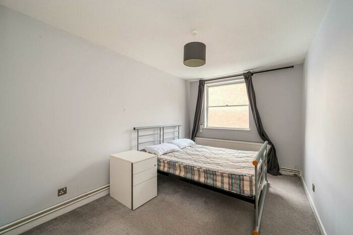 1 Bedroom Flat To Rent In Parkhurst Road, Holloway, London, N7