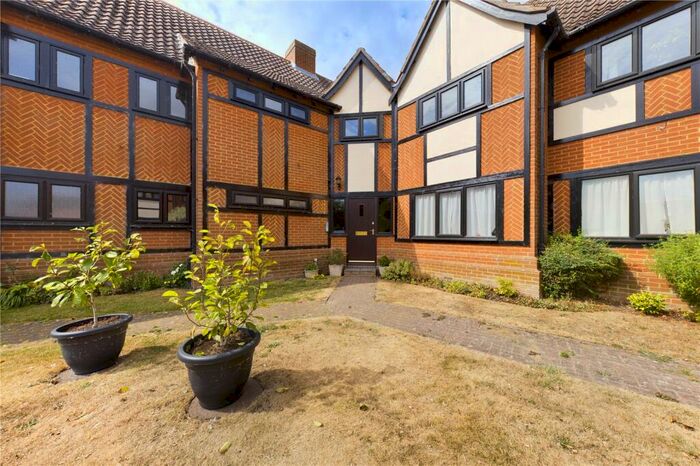 2 Bedroom Apartment To Rent In High Street, Earith, Huntingdon, Cambridgeshire, PE28