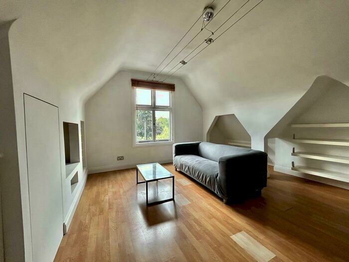 1 Bedroom Apartment To Rent In Slough, Berkshire, SL1