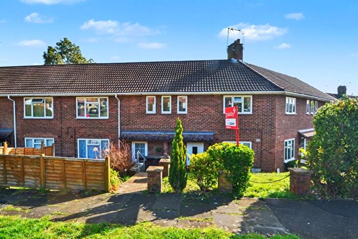 2 Bedroom Maisonette For Sale In Stanmore, SO22