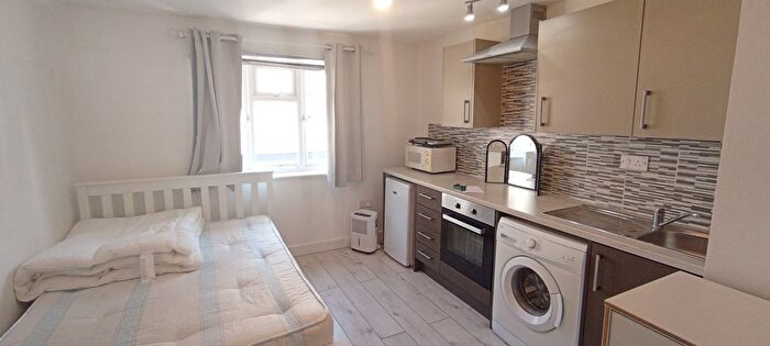 Studio To Rent In Springbank Road, Lewisham, SE13