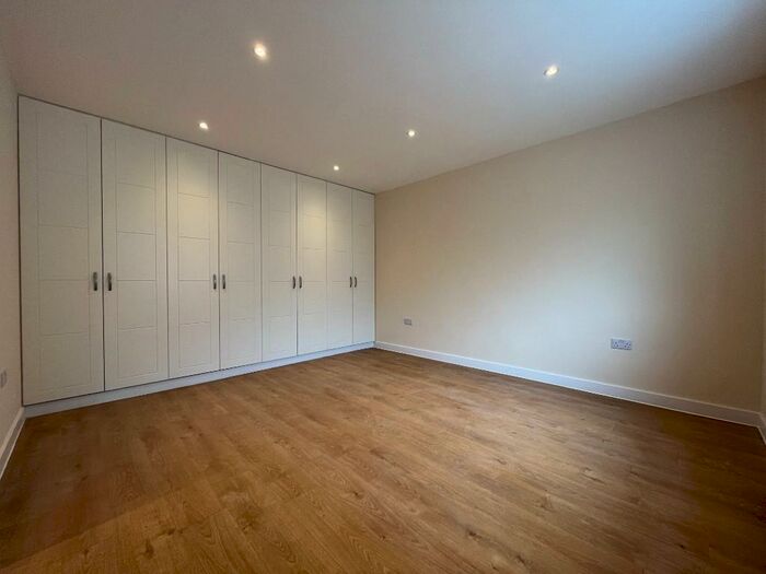 1 Bedroom Apartment To Rent In Sandy Lane North, Wallington, Surrey, SM6