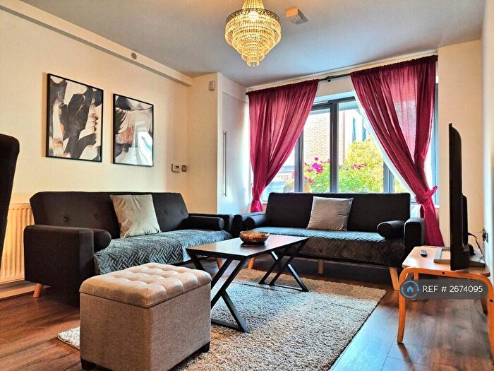 2 Bedroom Terraced House To Rent In Leverton Close, London, N22