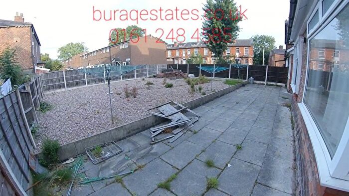 7 Bedroom Semi-Detached House To Rent In Longford Place, Manchester, M14