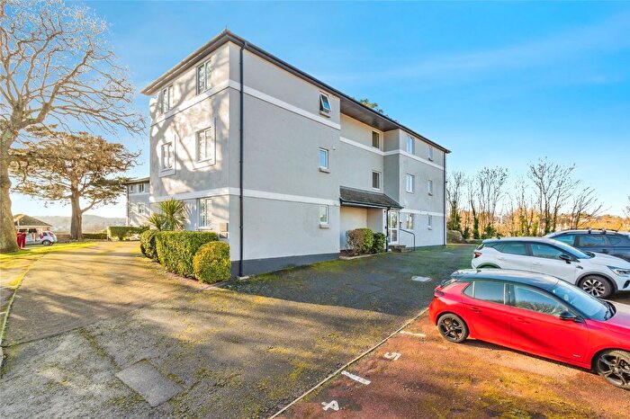 1 Bedroom Flat For Sale In Thurlow Road, Torquay, Devon, TQ1