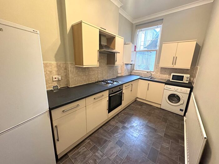 1 Bedroom Flat To Rent In Grange Court, ST6