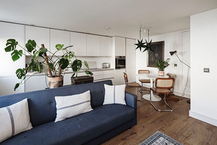 1 Bedroom Flat For Sale In New Marchants Passage, Bath, BA1