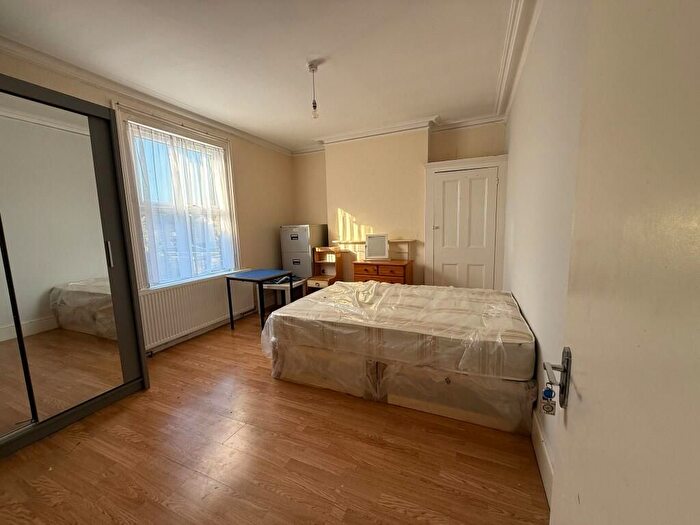 4 Bedroom Flat To Rent In Osborne Road, London, E7