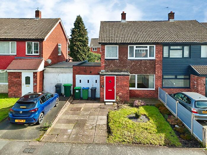 3 Bedroom Semi Detached House For Sale In Mounts Road, Wednesbury, Wednesbury, WS10