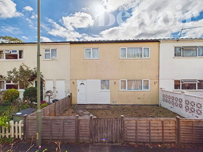 3 Bedroom Terraced House For Sale In Kenilworth Road, Winklebury, Basingstoke, RG23