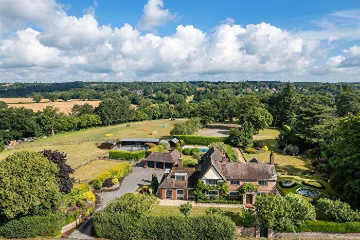 5 Bedroom Detached House For Sale In The Street, Frensham, Farnham, GU10