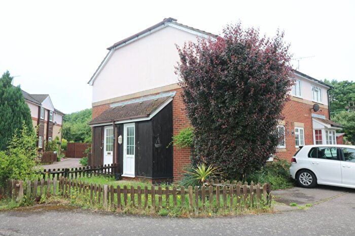 1 Bedroom Terraced House For Sale In Thomas Rochford Way, Cheshunt, EN8