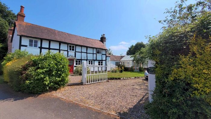 3 Bedroom Detached House For Sale In Uckinghall, Tewkesbury, Gloucestershire, GL20